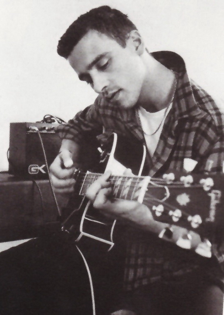 photo eros-ramazzotti-1985-08.jpg