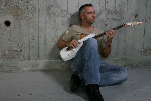 photo eros-ramazzotti-2007-02.jpg