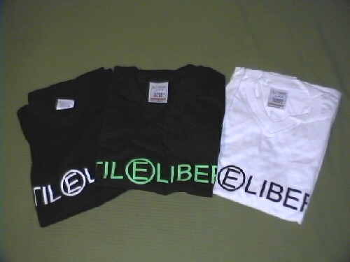 photo 300_tshirt-stilelibero.jpg