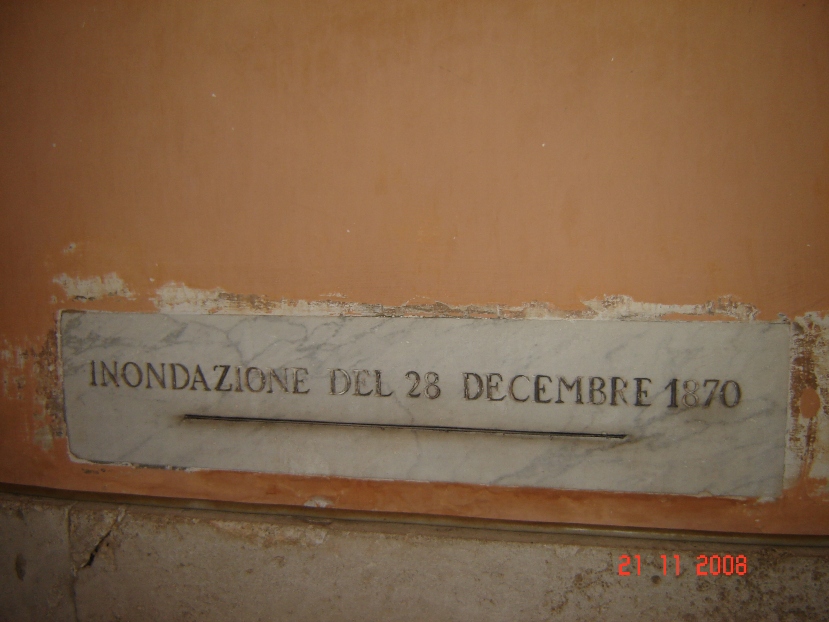 photo cena-ramazzottiana-novembre-iscrizione-piazza.JPG