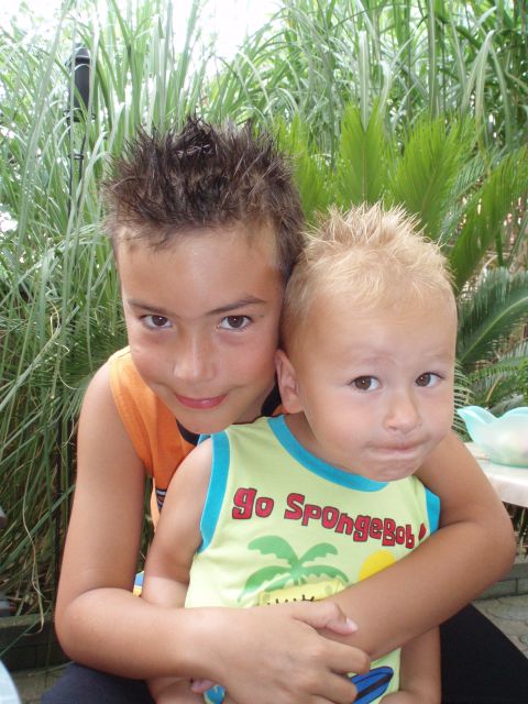 photo 20080806_JustineJason.jpg