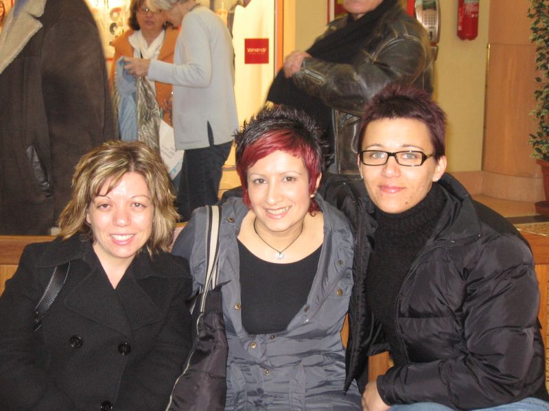 photo LORY-MARIA-KATIA.jpg