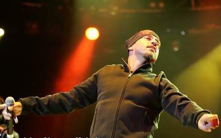 photo Live20043.jpg