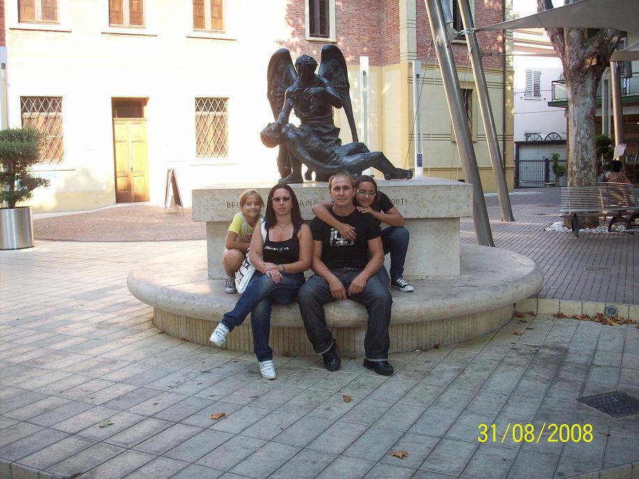 photo A10.JPG
