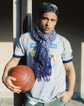 photo Eros-con-pallone-pic.jpg