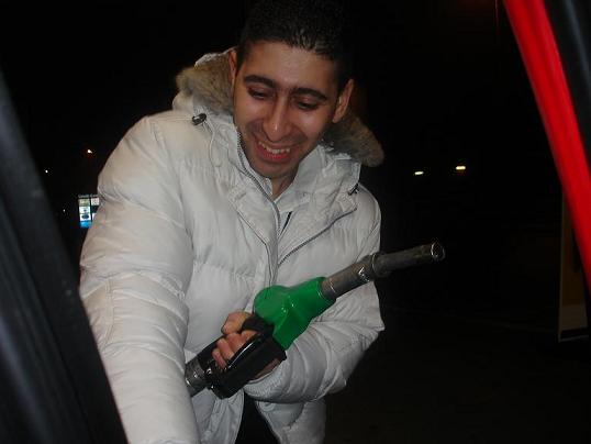 photo benzinaio.JPG
