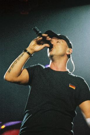photo 2f.JPG