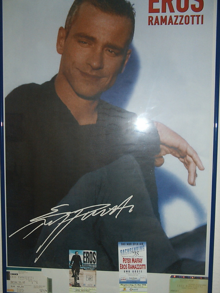 photo a.JPG