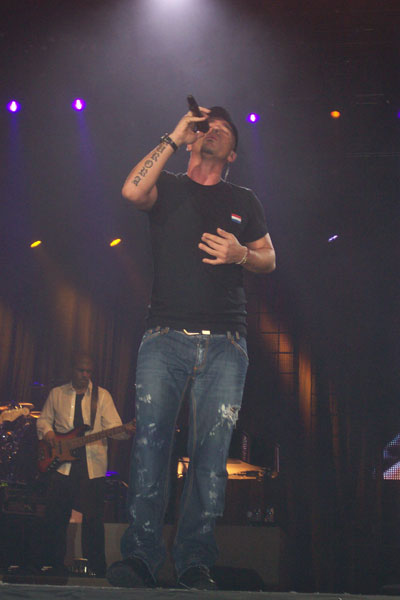 photo f4.jpg