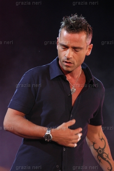 photo j80.jpg