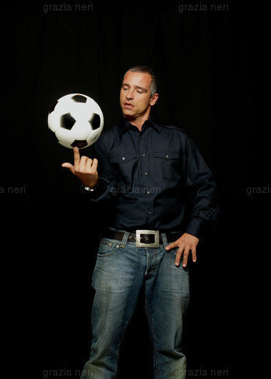 photo eros-football.jpg